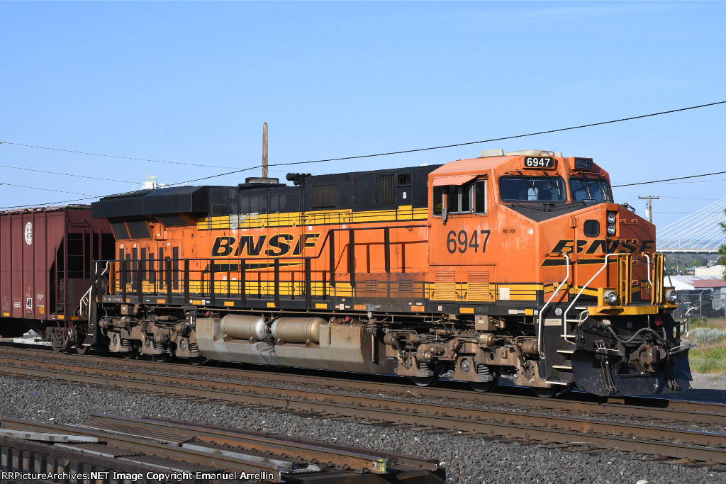 BNSF 6947